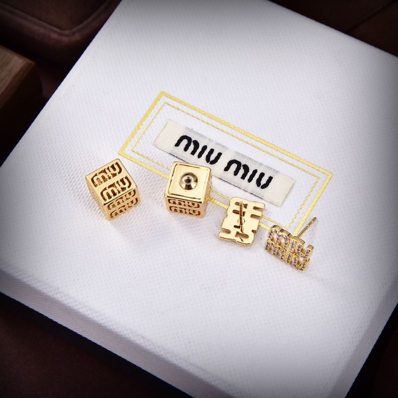 MIUMIU